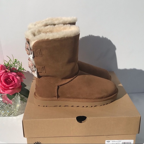 UGG Bailey Bow Abstract Splatter - Picture 3 of 8